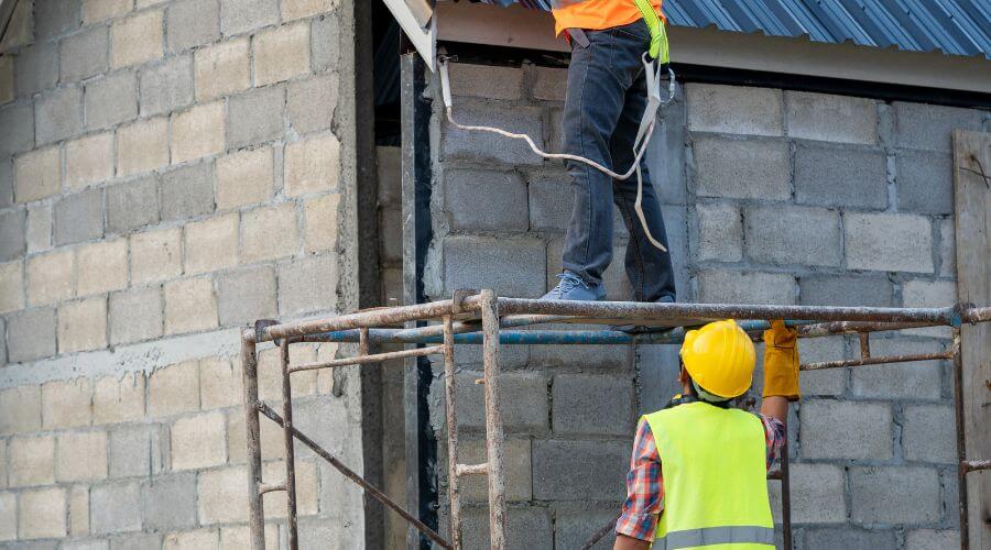 Professional residential roofers in Spiceland, IN